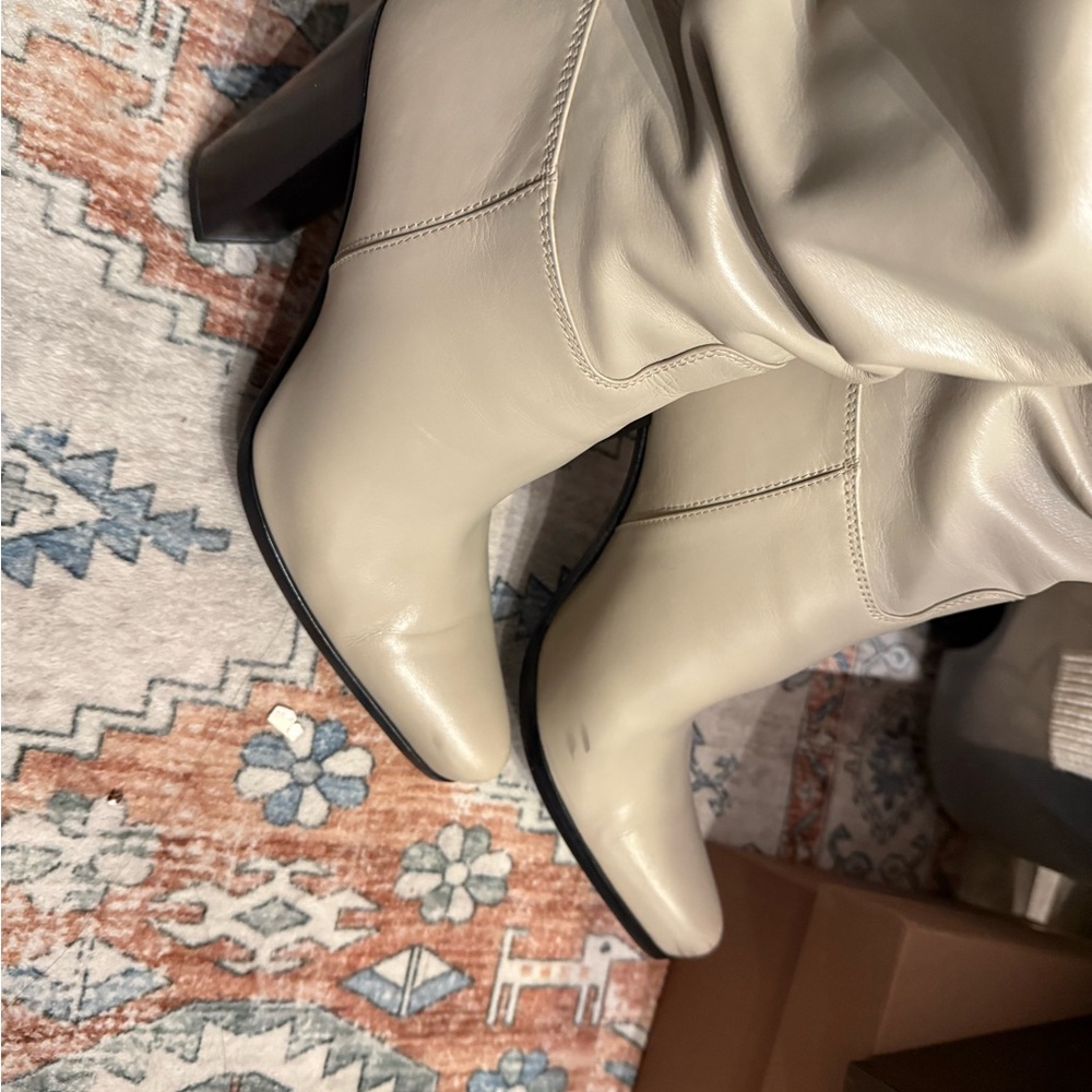 Elegant Cream Women's Boots